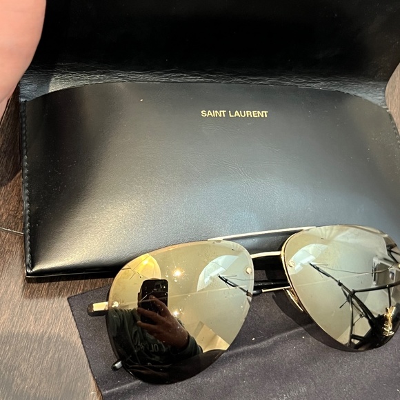 Saint Laurent - Mirror Aviator Frame YSL Logo - Classic 11 M Used - 80% OFF SALE - Picture 10 of 10